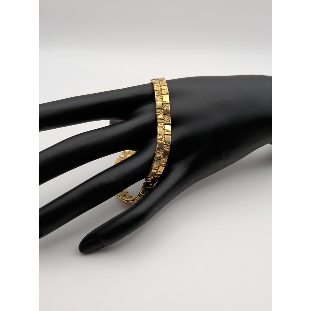 10k‎ Plated Gold Bracelet With Hinge Clasp